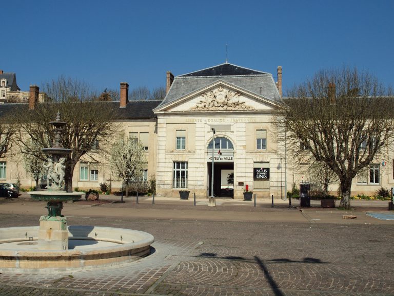 Joigny (89300)