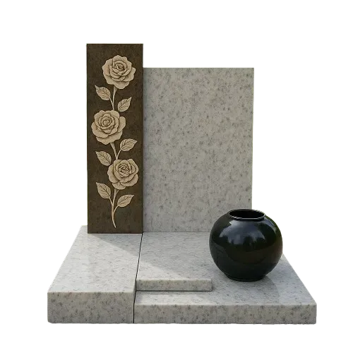 Monument cinéraire moderne en granit clair avec stèle décorée de trois roses sculptées et un vase.